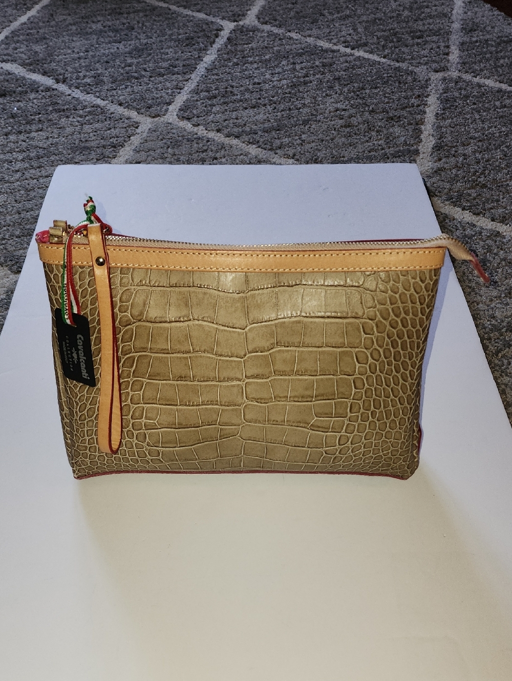 Cavalcanti Croc-embossed  Leather Pouch with Pink Interior. 11.5×8×3